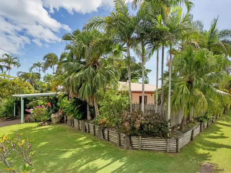 2 Manly Close, Kewarra Beach QLD 4879