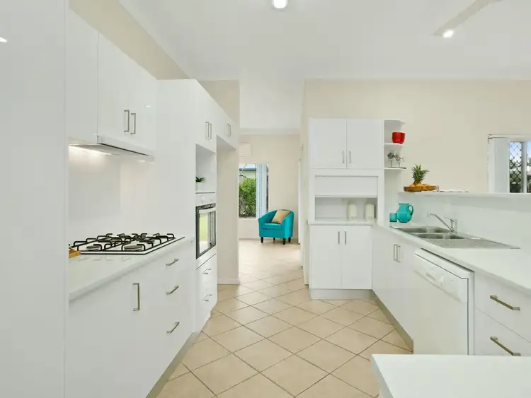 Sixth view of Homely house listing, 5 Spowatt Close, Kanimbla QLD 4870