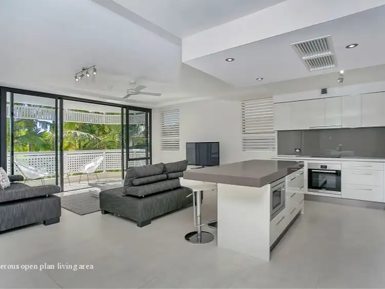 24/209 Abbott Street, Cairns North QLD 4870