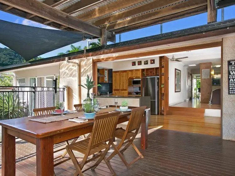 169 Jensen Street, Whitfield QLD 4870