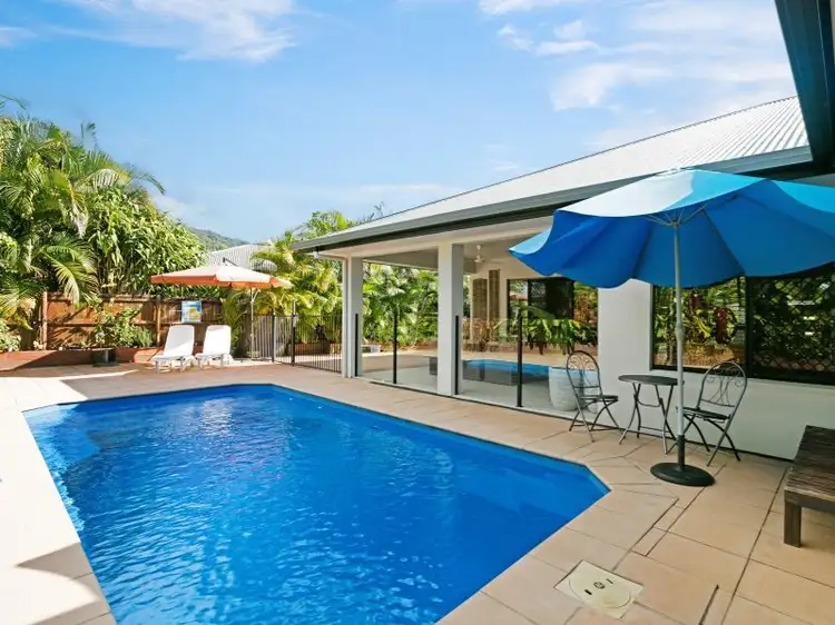 5 Chandra Cl, Redlynch QLD 4870