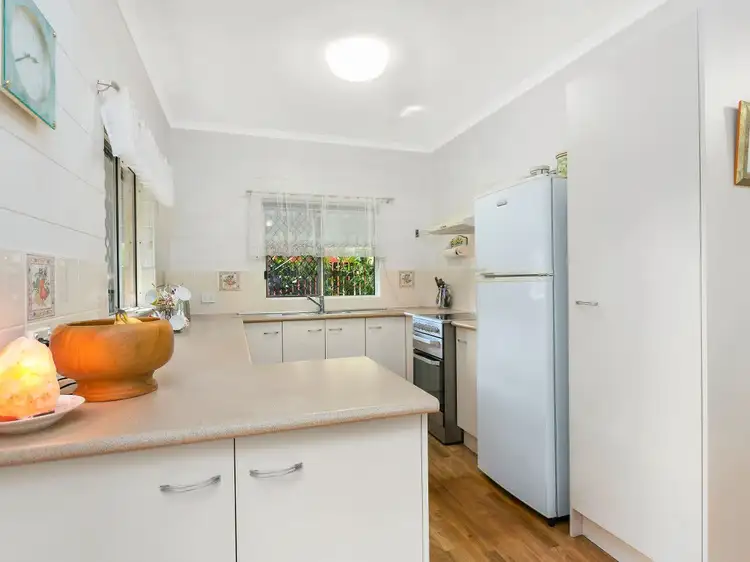 Fourth view of Homely semi-detached listing, 1/8A York Street, Whitfield QLD 4870