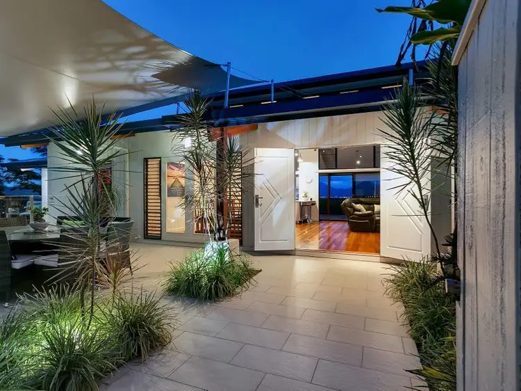 1A Trundle Terrace, Whitfield QLD 4870