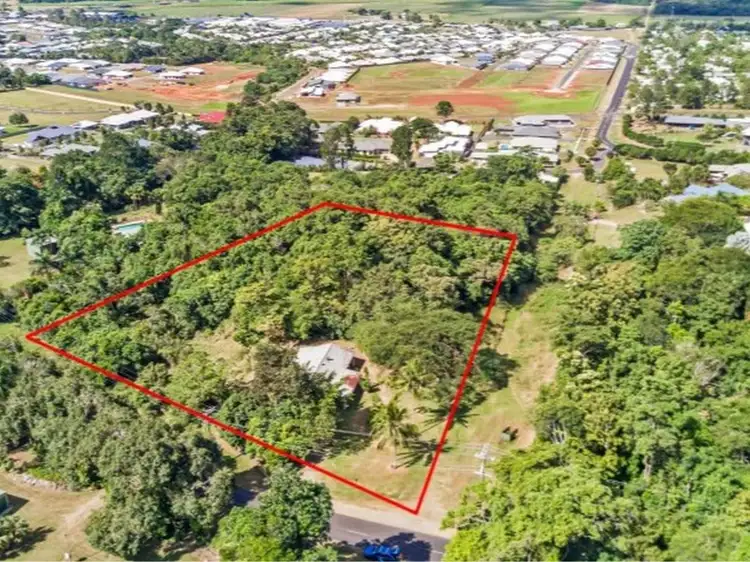 32 HARVEY ROAD, Redlynch QLD 4870