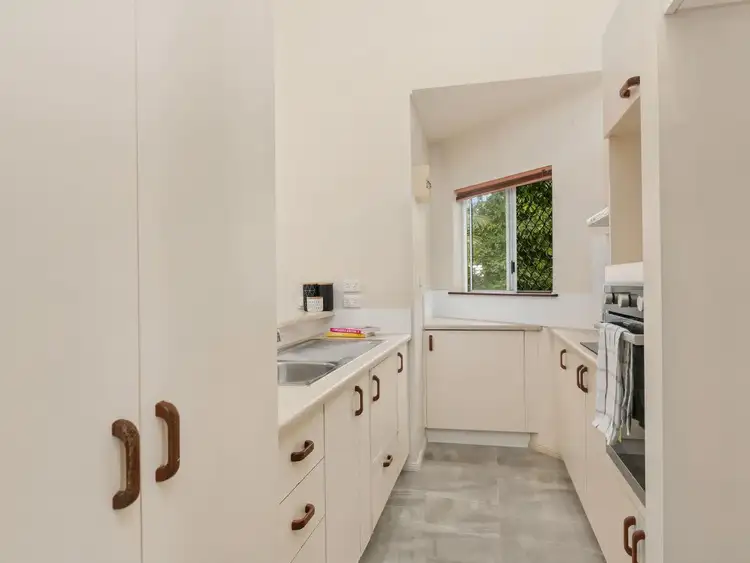 Sixth view of Homely unit listing, 6/215 Kamerunga Rd, Freshwater QLD 4870