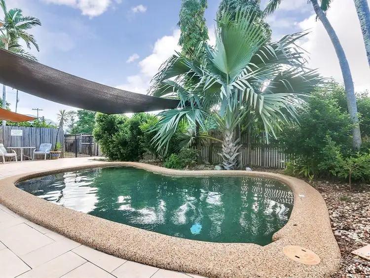 2/179 Kamerunga Road, Freshwater QLD 4870