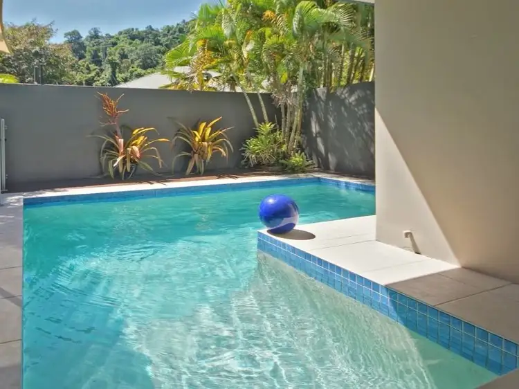 60 Fairley Street, Redlynch QLD 4870
