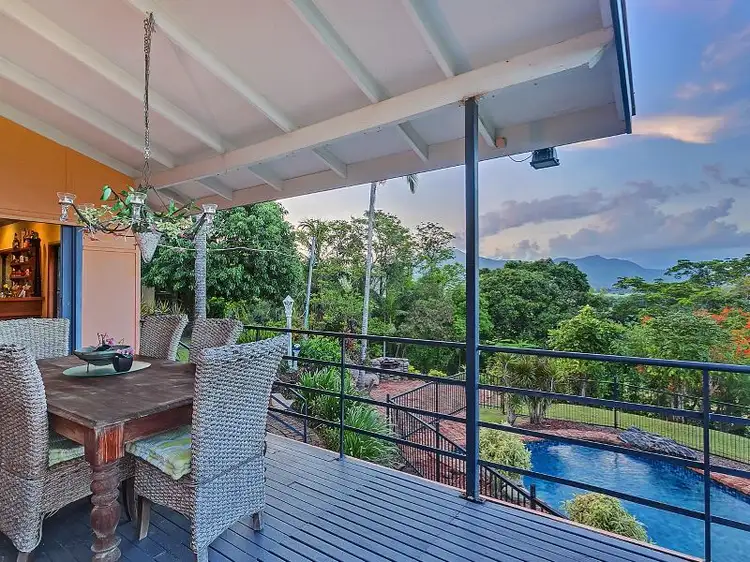 6 Megan Street, Freshwater QLD 4870