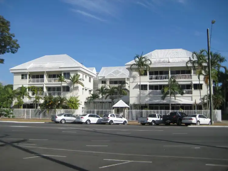 15/208 Grafton Street, Cairns North QLD 4870