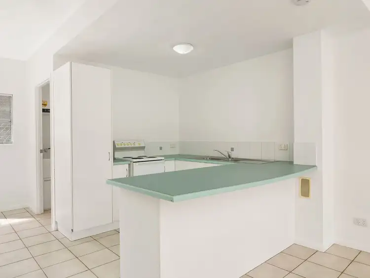 Fourth view of Homely townhouse listing, 2/38 Springfield Cres, Manoora QLD 4870