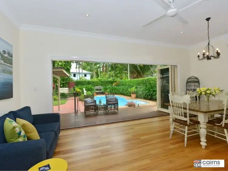 10 Hudson St, Whitfield QLD 4870