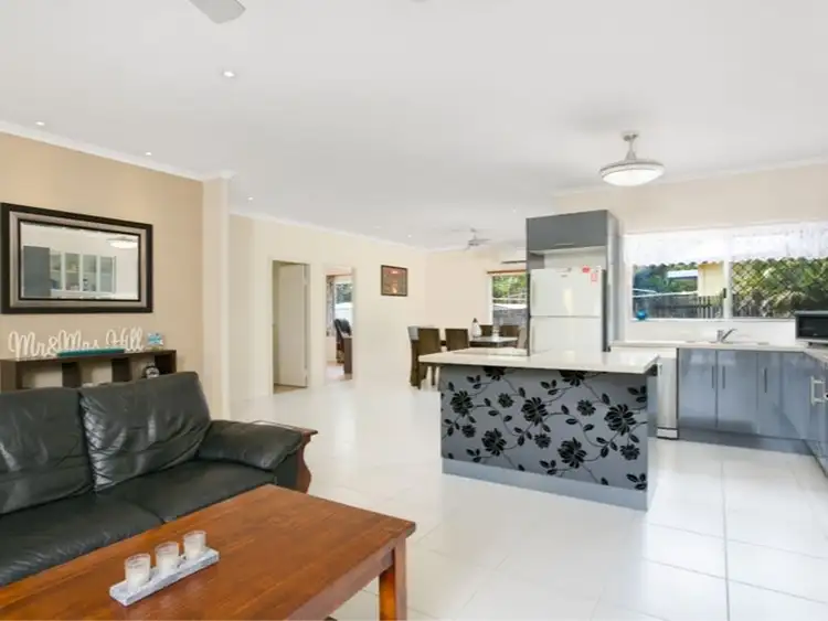 8-10 Academy Close, White Rock QLD 4868