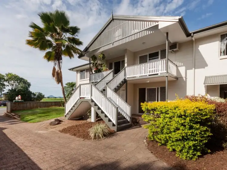 2/231 Kamerunga Road, Freshwater QLD 4870