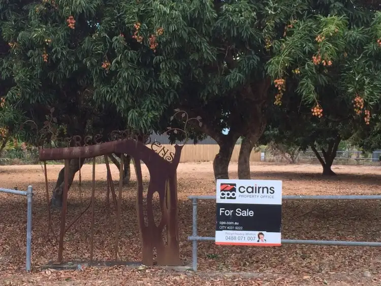 1-3 Greenacres Close, White Rock QLD 4868