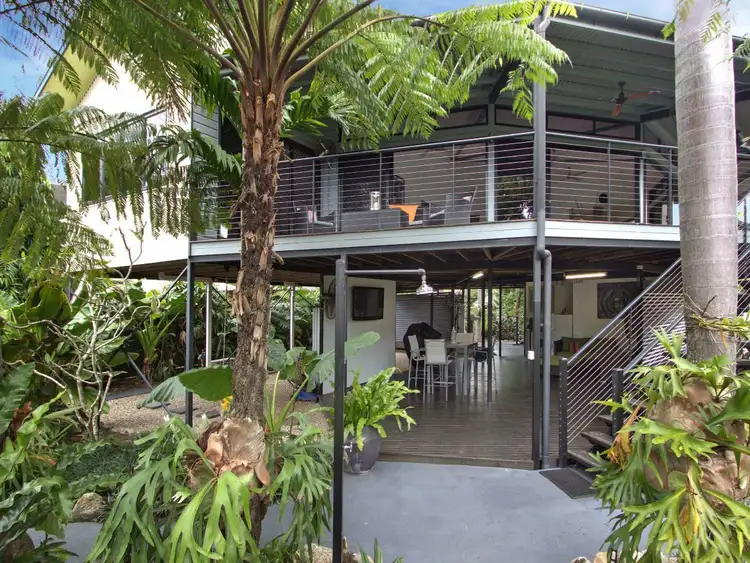 32 Christensen Street, Machans Beach QLD 4878