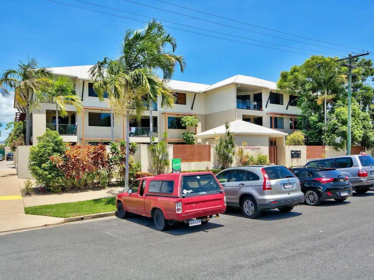 Main view of Homely unit listing, 2/19-23 Minnie Street, Parramatta Park QLD 4870