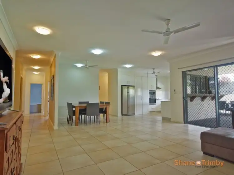 16 Botany Avenue, Redlynch QLD 4870