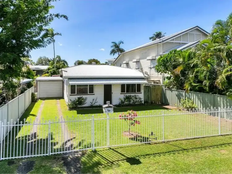 28 Ascot Avenue, Westcourt QLD 4870