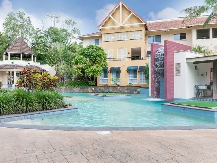 809/2 Greenslopes Street, Cairns North QLD 4870