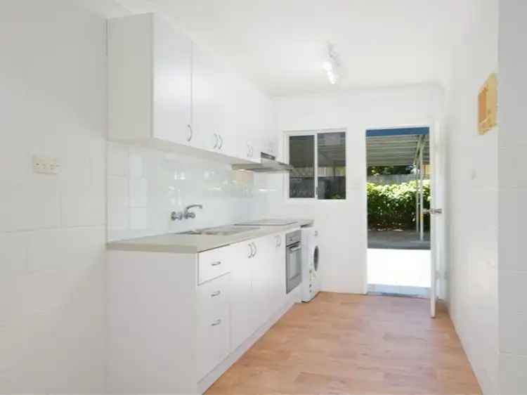 1/14-16 Curtin Street, Westcourt QLD 4870