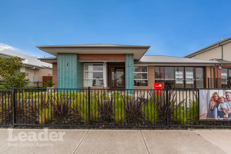 8 Bloom Crescent, Wollert VIC 3750