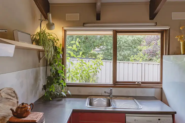 Fourth view of Homely house listing, 2/4 Kooyong Close, Kennington VIC 3550