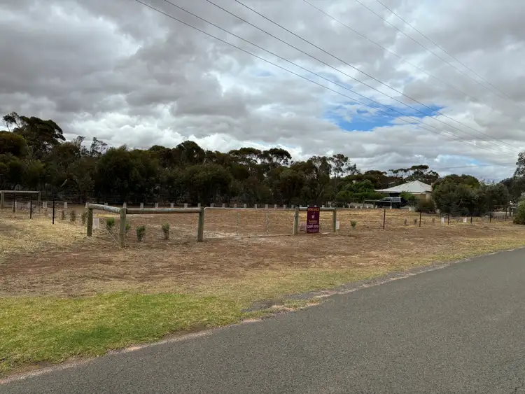 36 Alexander Avenue, Berriwillock VIC 3531
