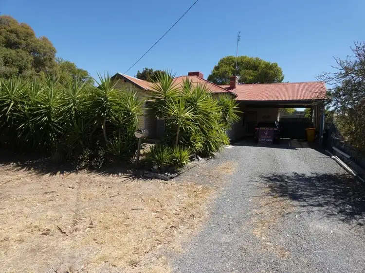 22 Thomas St, Warracknabeal VIC 3393