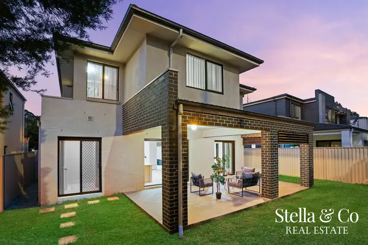 19 Treeland Circuit, Kellyville NSW 2155