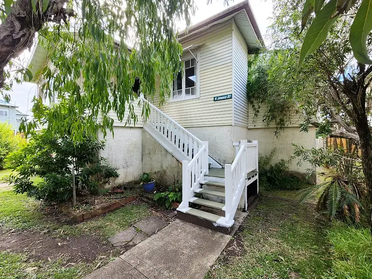 4 James Street, Girards Hill NSW 2480