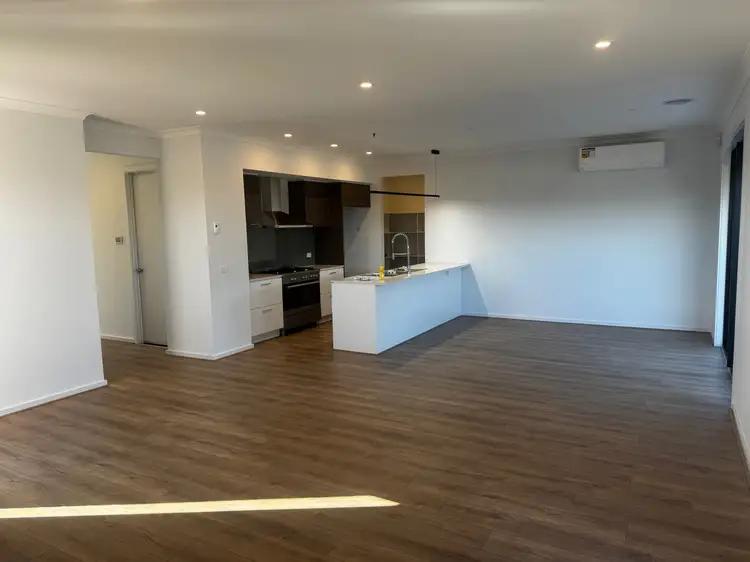 Fifth view of Homely house listing, 17 Egret Street, Beveridge VIC 3753