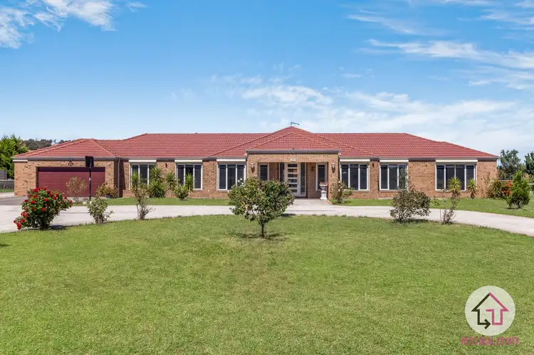 24 Cavallo Crescent, Hidden Valley VIC 3756