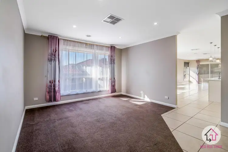 Fifth view of Homely house listing, 19 Aurina Drive, Hidden Valley VIC 3756