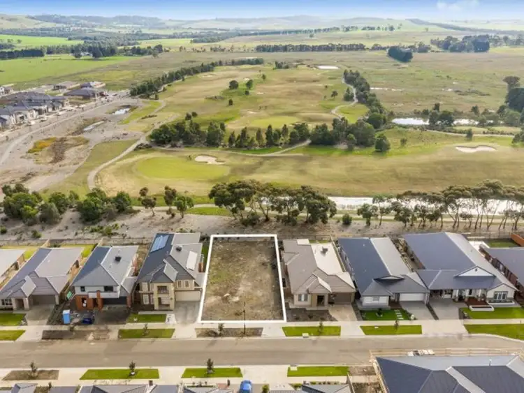 6 Alcove Way, Beveridge VIC 3753