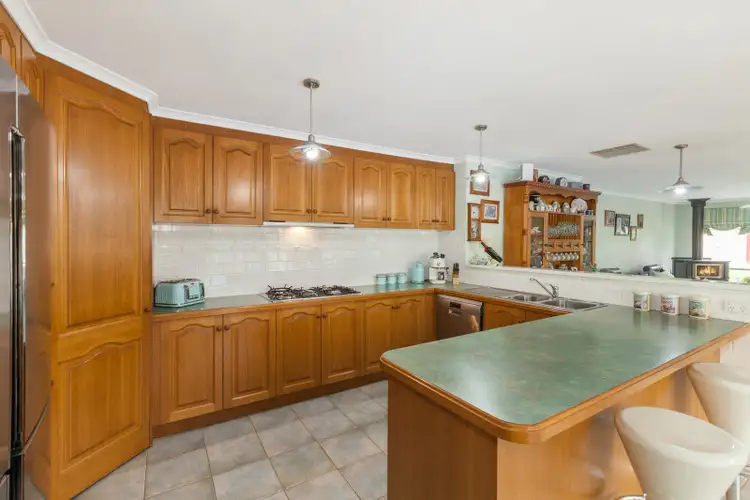 Sixth view of Homely house listing, 8 Kooralinga Drive, Wandong VIC 3758