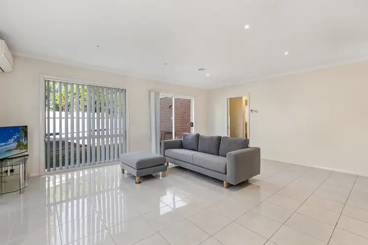 Main view of Homely unit listing, 2/3 Fellow Court, Wallan VIC 3756