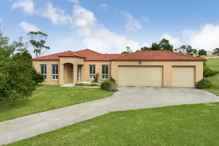 Main view of Homely rural property listing, 5 The Heights, Hidden Valley VIC 3756