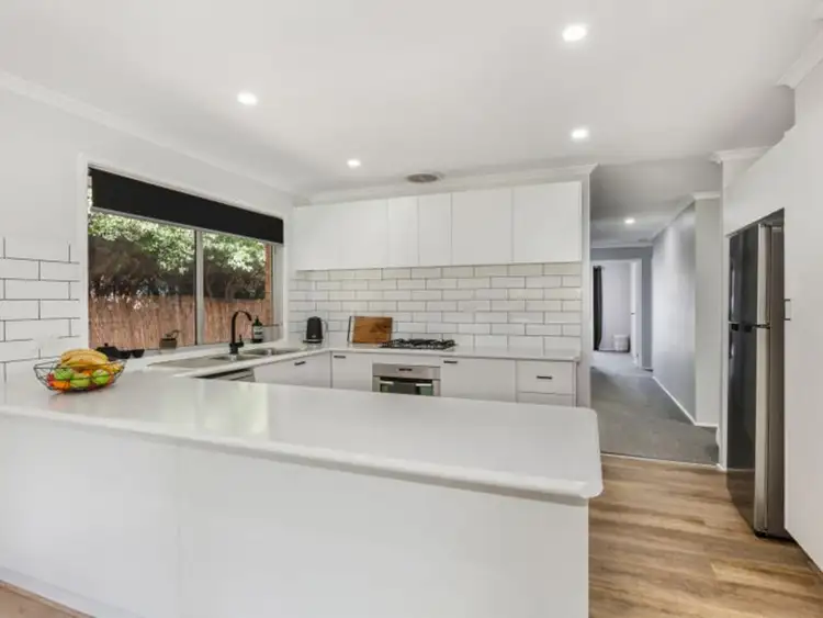 Second view of Homely house listing, 6 Macdonald Close, Wallan VIC 3756