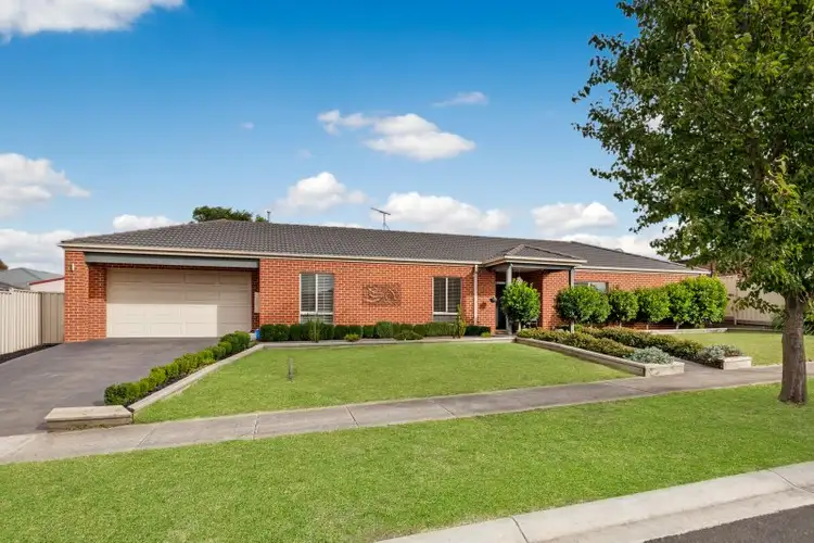 2 Lantern Court, Wallan VIC 3756