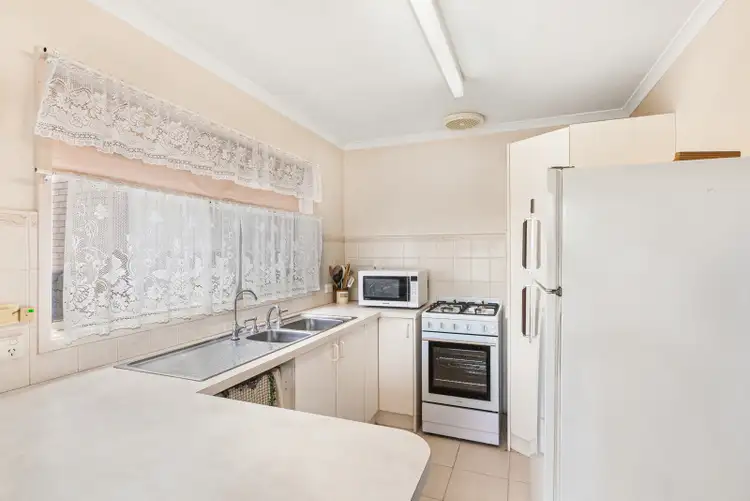 Second view of Homely unit listing, 2/198 High Street, Broadford VIC 3658