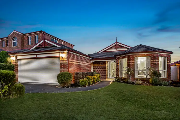 27 Allardice Parade, Berwick VIC 3806