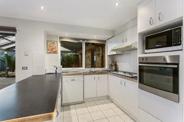 Fifth view of Homely house listing, 8 Jennifer Court, Narre Warren VIC 3805