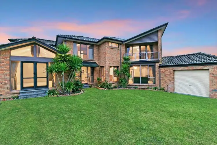 11 Damon Close, Narre Warren South VIC 3805