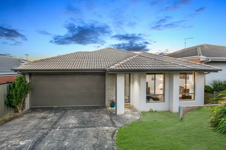 13 Hound Court, Pakenham VIC 3810