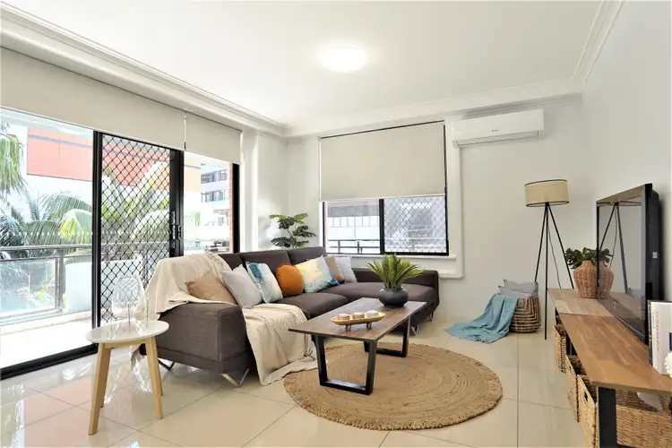 Main view of Homely unit listing, 24/6-12 CARRINGTON AVENUE, Hurstville NSW 2220