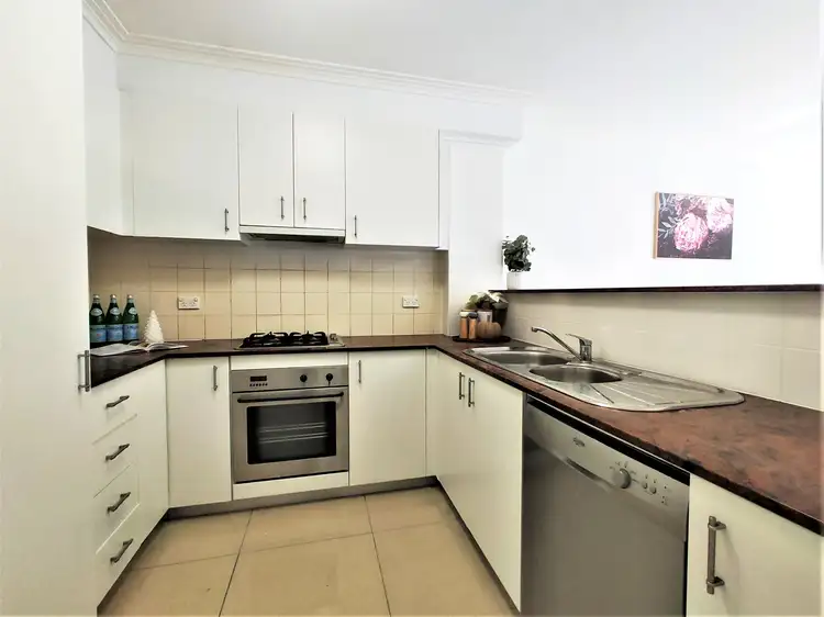 Fourth view of Homely unit listing, 24/6-12 CARRINGTON AVENUE, Hurstville NSW 2220