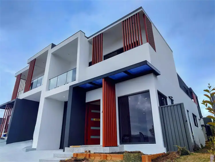 9 Chinnocks Avenue, Campbelltown NSW 2560