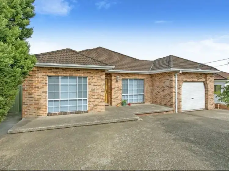 11 alamein Rd, Revesby Heights NSW 2212
