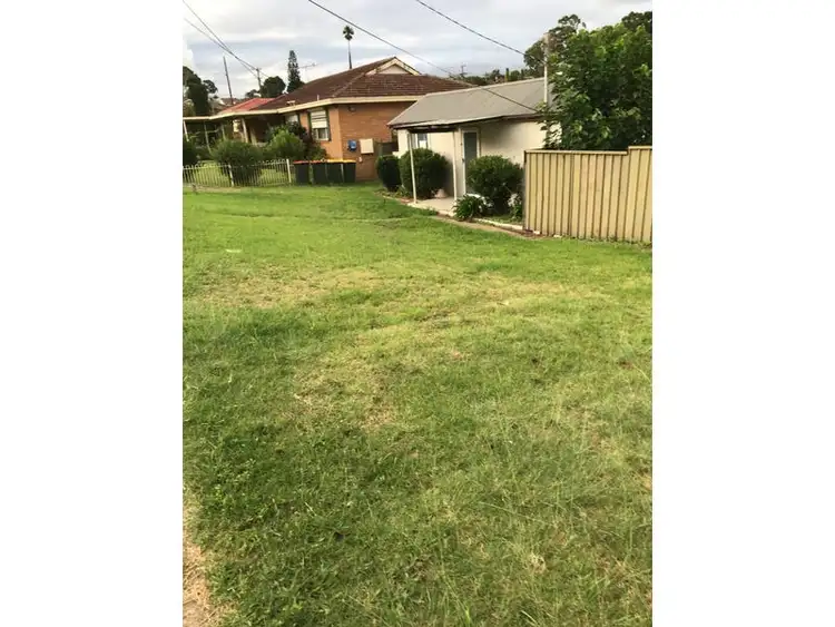 B/3 Portia Rd, Toongabbie NSW 2146