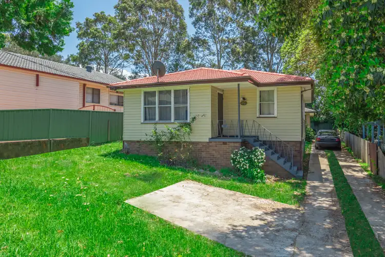 51 Rowley Street, Pendle Hill NSW 2145